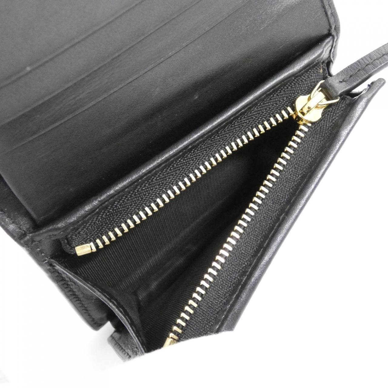 グッチ 723786 UM8IG 財布