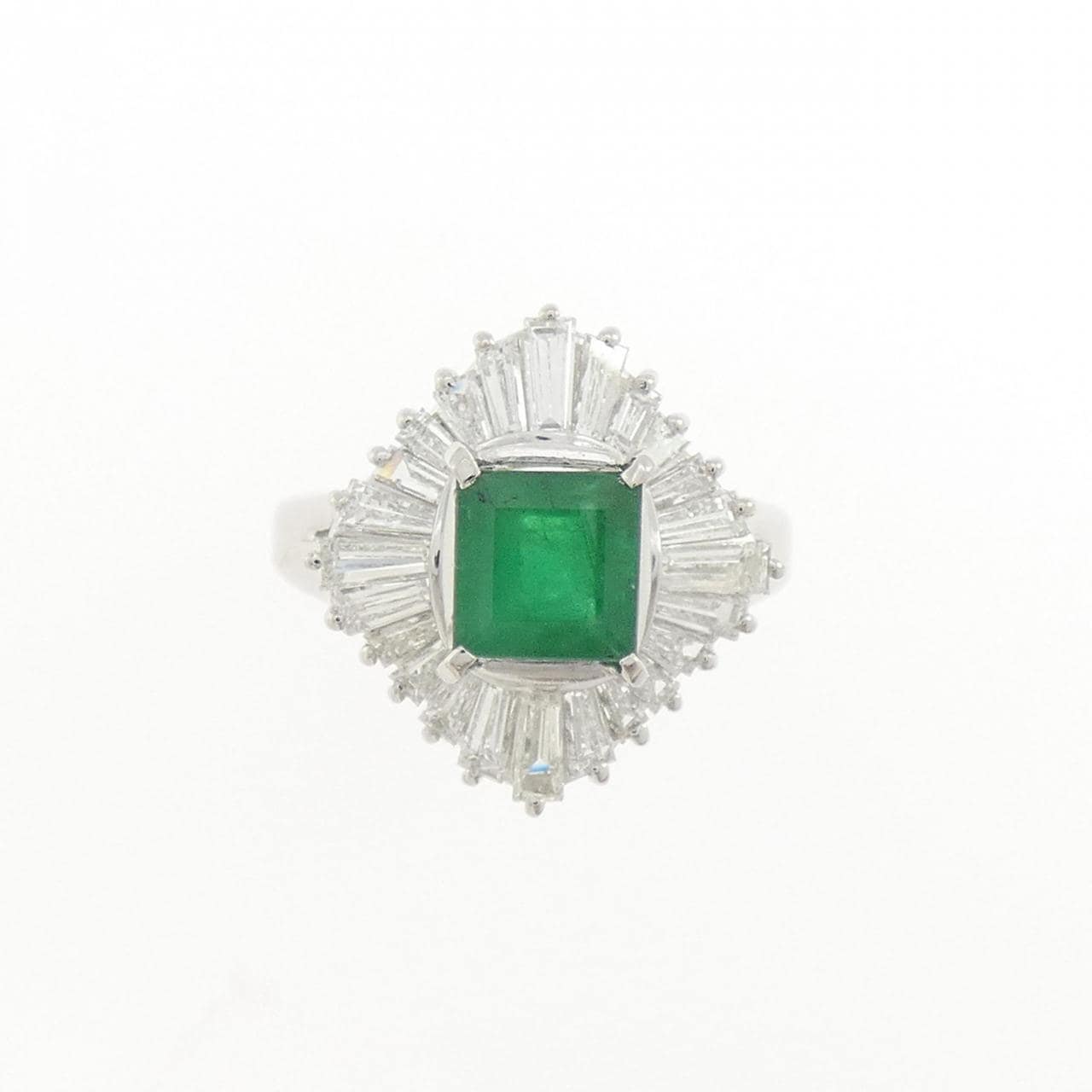 PT900 エメラルド リング 0.84CT