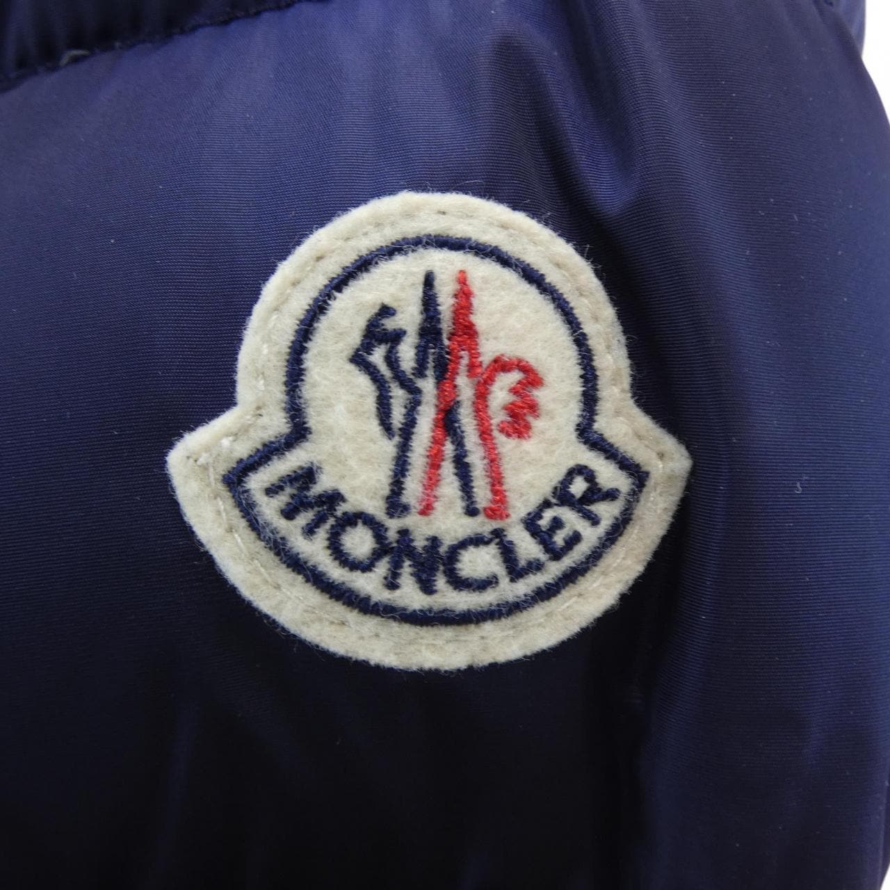 モンクレール MONCLER BETULA ダウンジャケット