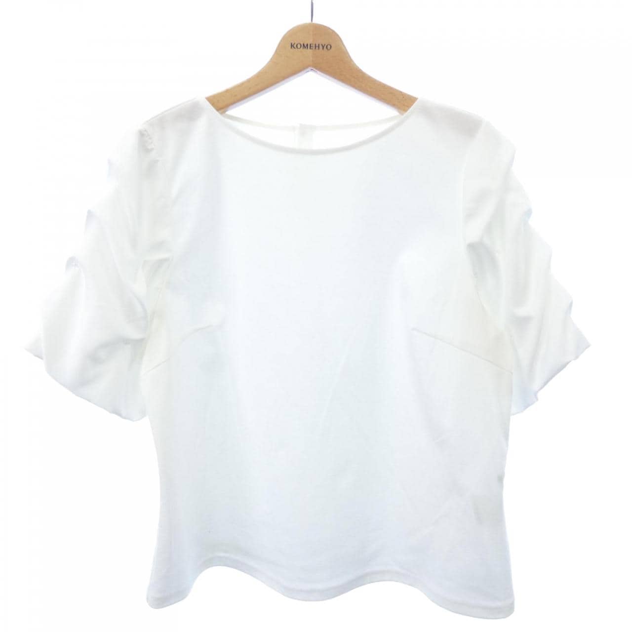 トゥービーシック TO BE CHIC トップス