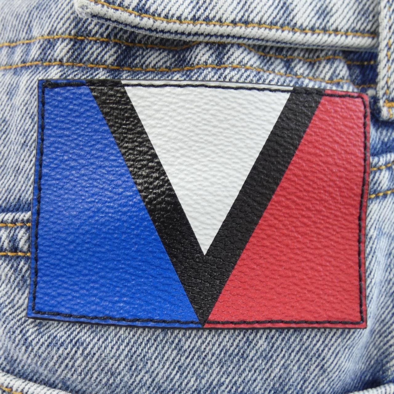 ルイヴィトン LOUIS VUITTON FPJU17BEA スカート