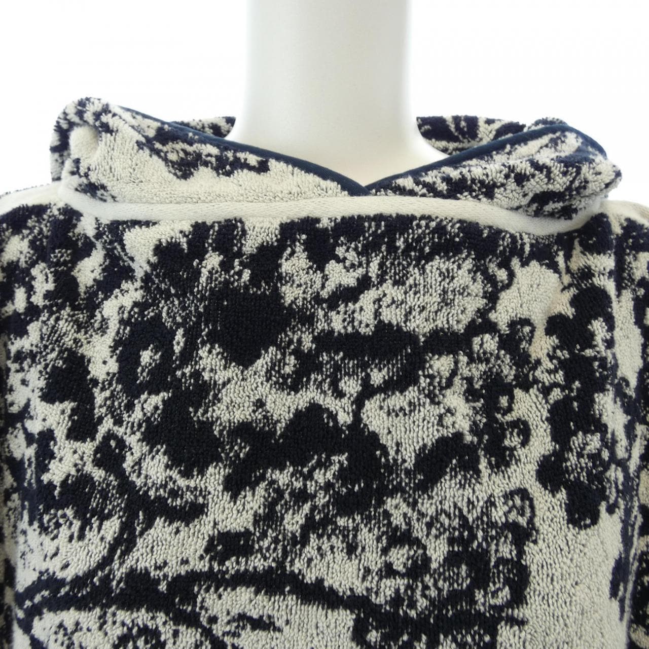 クリスチャンディオール CHRISTIAN DIOR トワル ドゥ ジュイ ソヴァージュ 14JOU370I900 DIORIVIERA ポンチョ