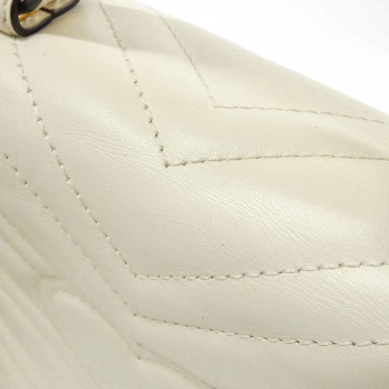 グッチ GG MARMONT 547260 DTDIT バッグ