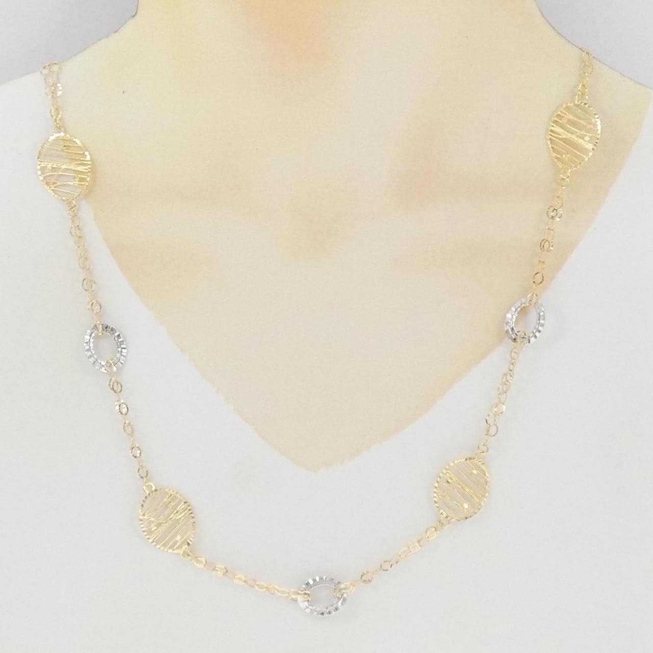 750YG/750WG ネックレス