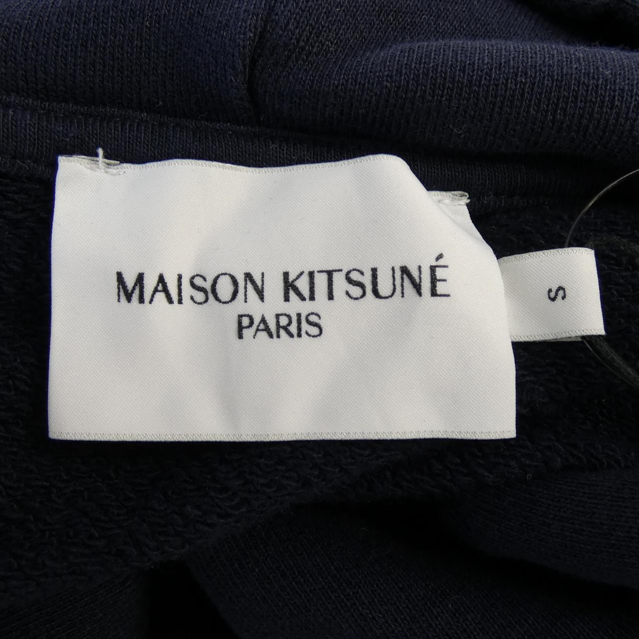 メゾンキツネ MAISON KITSUNE IU00353KM0001 パーカー