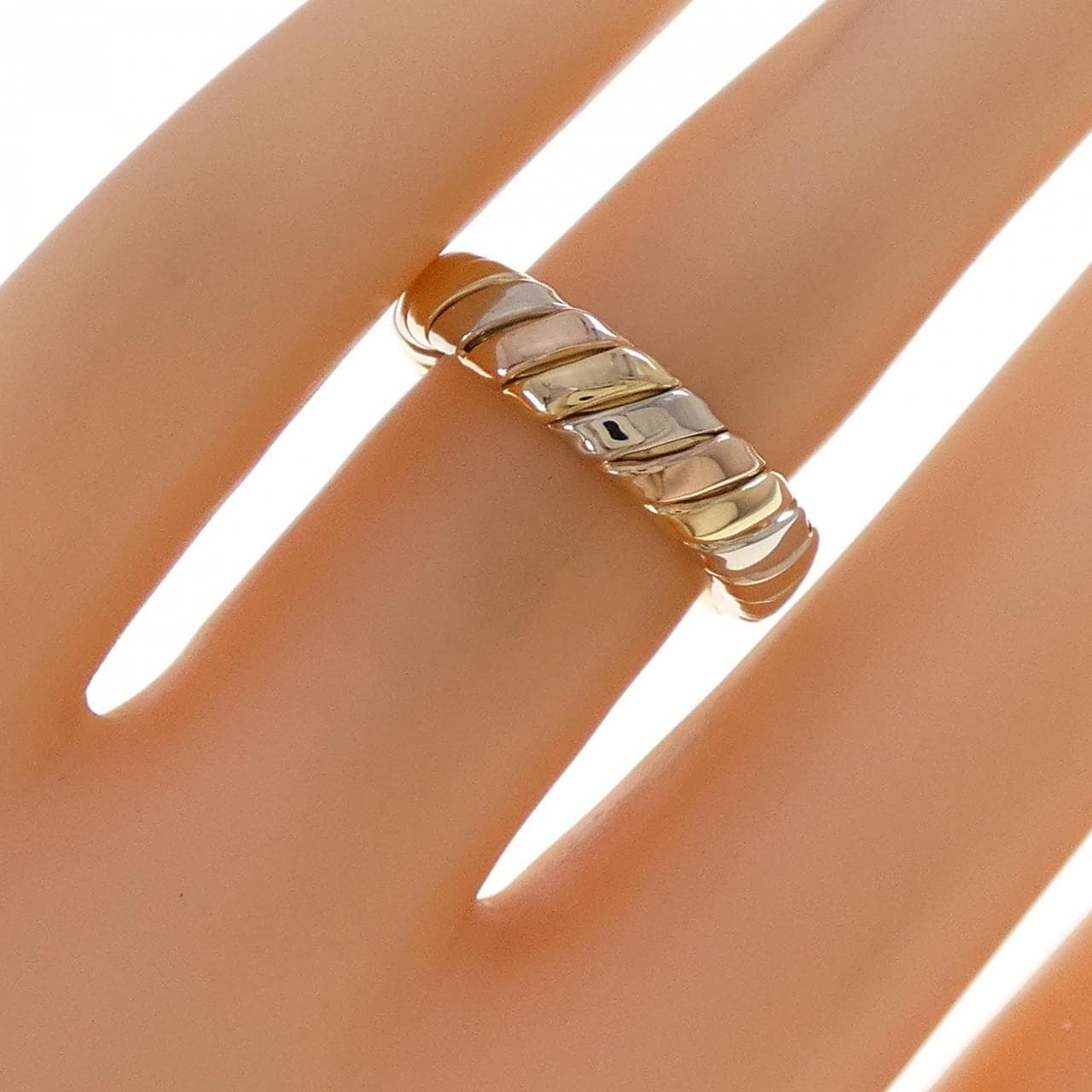 ブルガリ トゥボガス リング