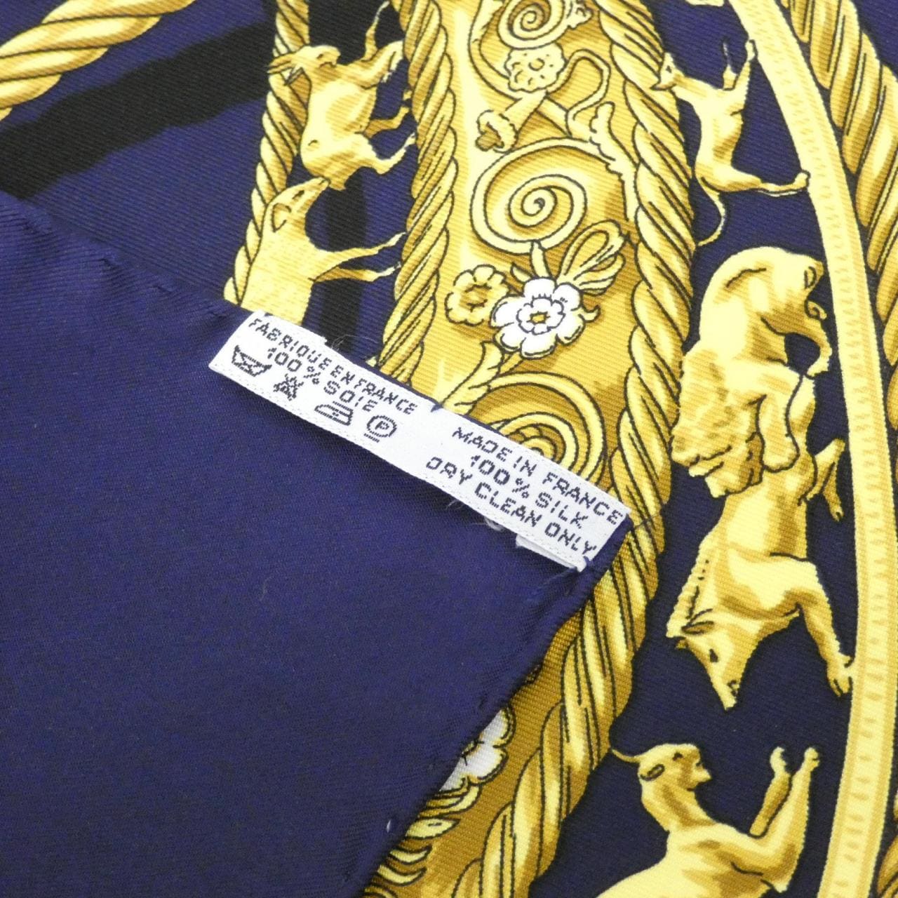 エルメス LES CAVALIERS D'OR カレ スカーフ
