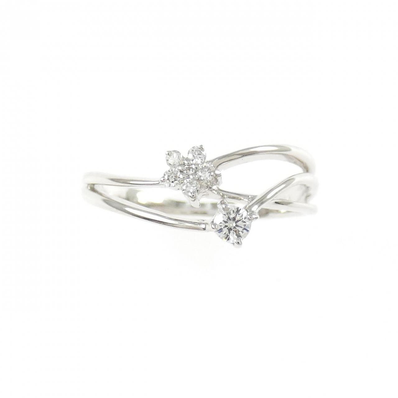 K18WG フラワー ダイヤモンド リング 0.06CT