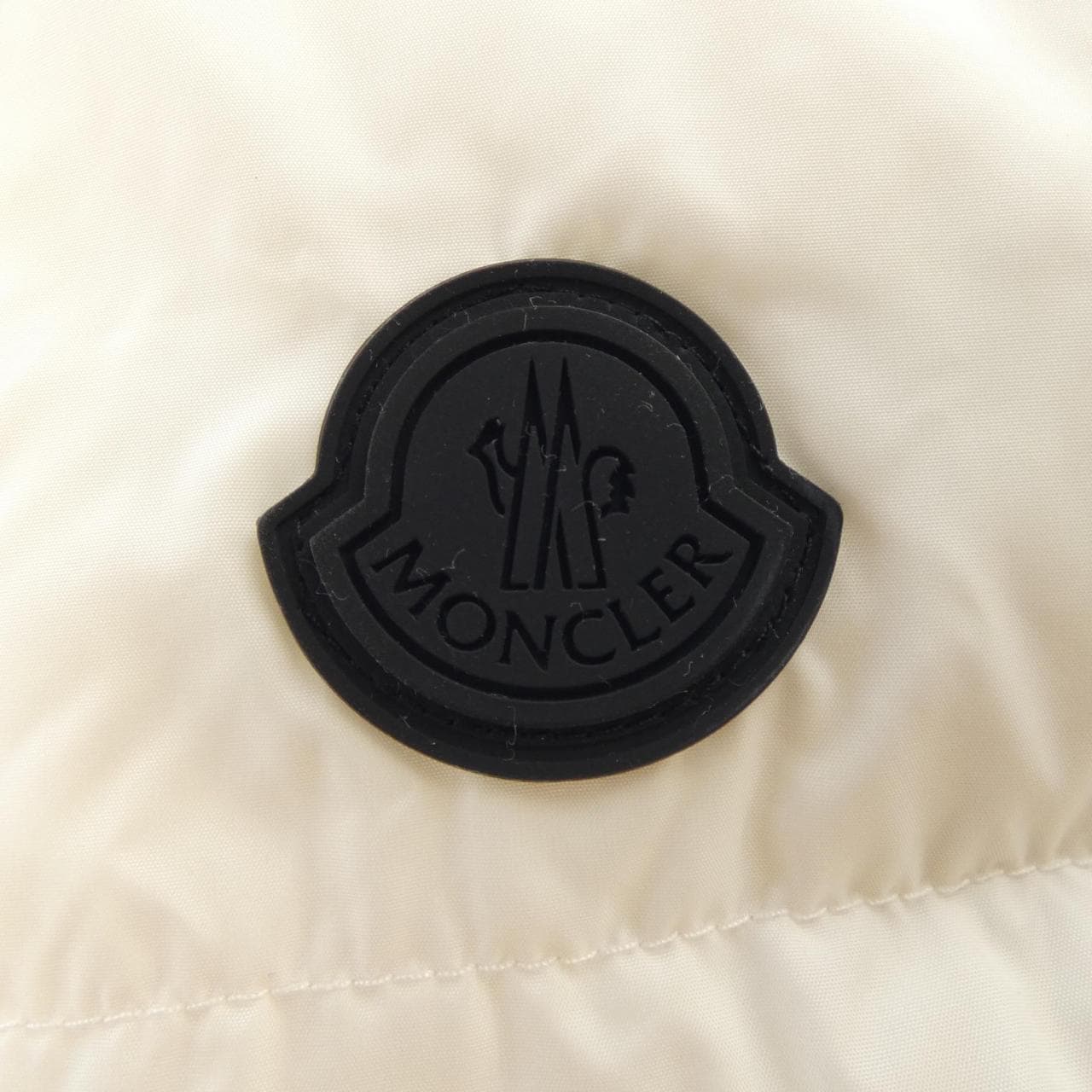 モンクレール MONCLER ダウンジャケット