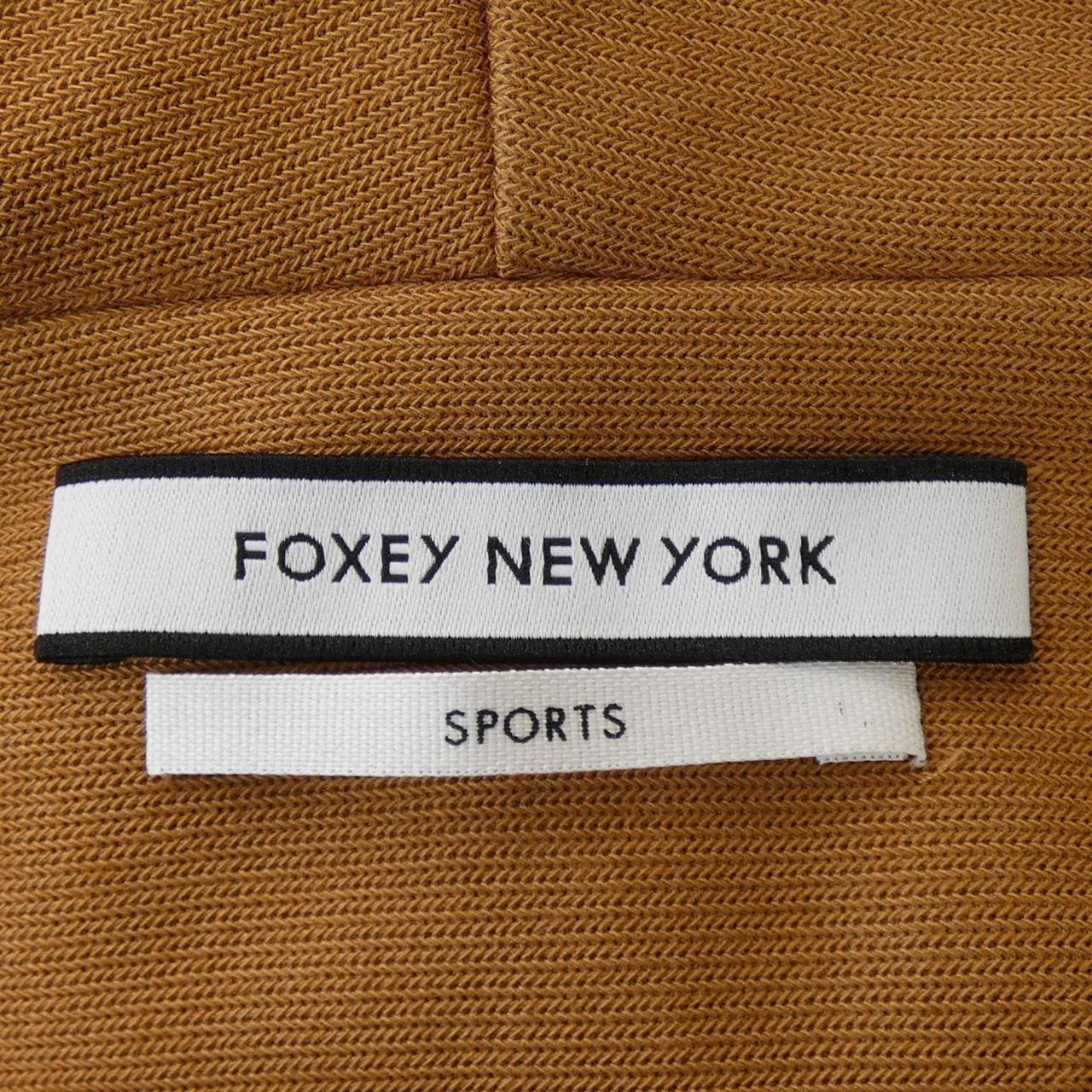 フォクシーニューヨーク FOXEY NEW YORK パーカー