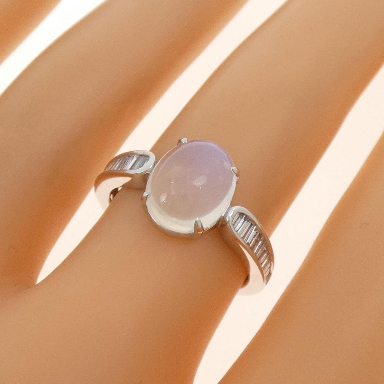 K18WG ムーンストーン リング 2.00CT