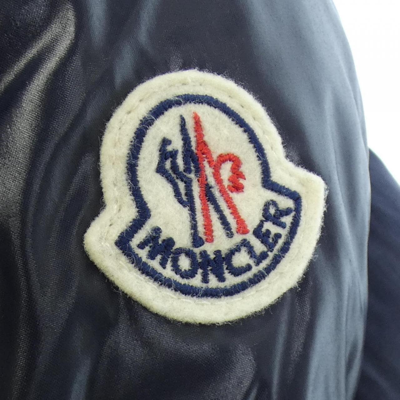 モンクレール MONCLER ダウンジャケット