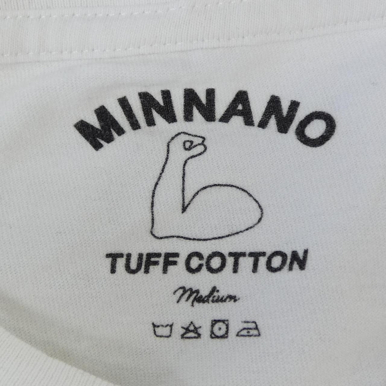 MINNANO Tシャツ