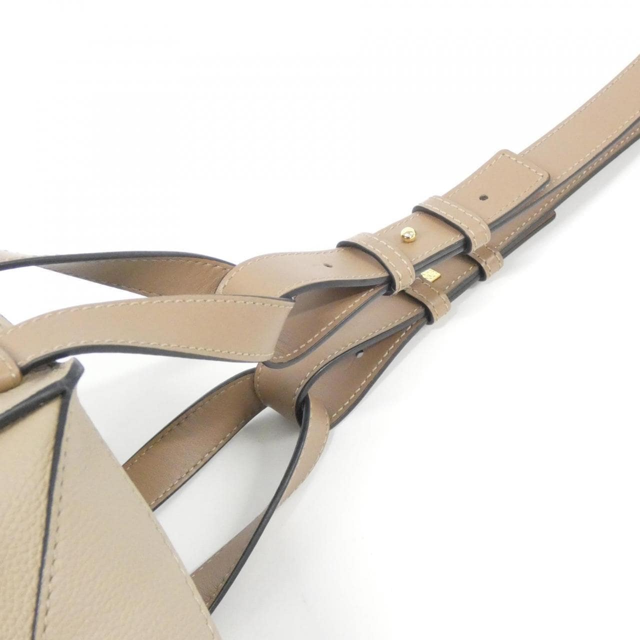 ロエベ ハンモック コンパクト A538H13X03 ショルダーバッグ