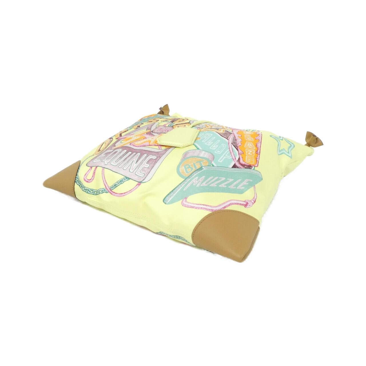 エルメス CHEVALSCOPE NEON シルキーシティ PM 084535CK ショルダーバッグ