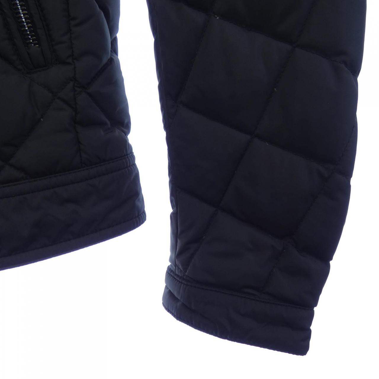 モンクレール MONCLER ダウンジャケット
