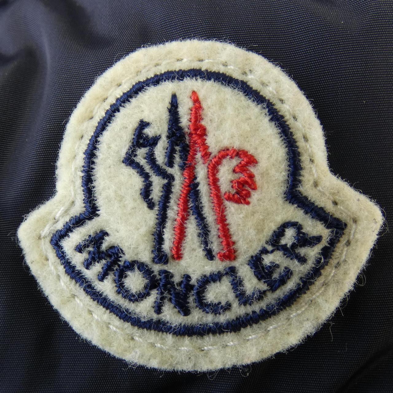 モンクレール MONCLER ダウンジャケット