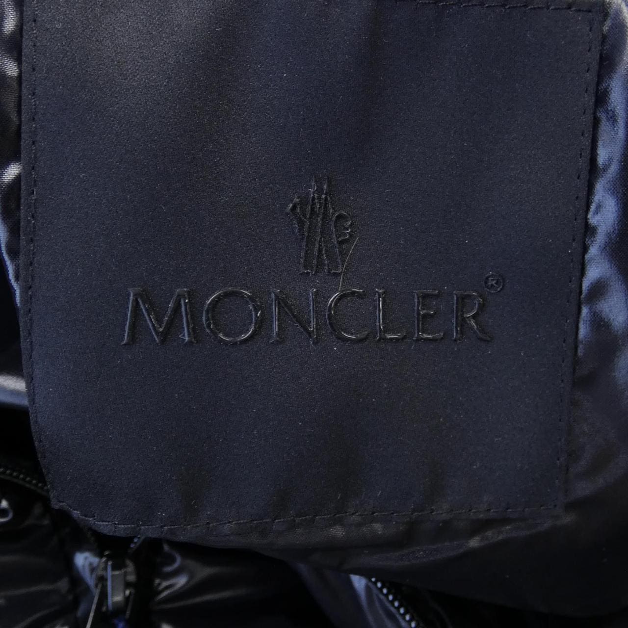 モンクレール MONCLER ダウンジャケット