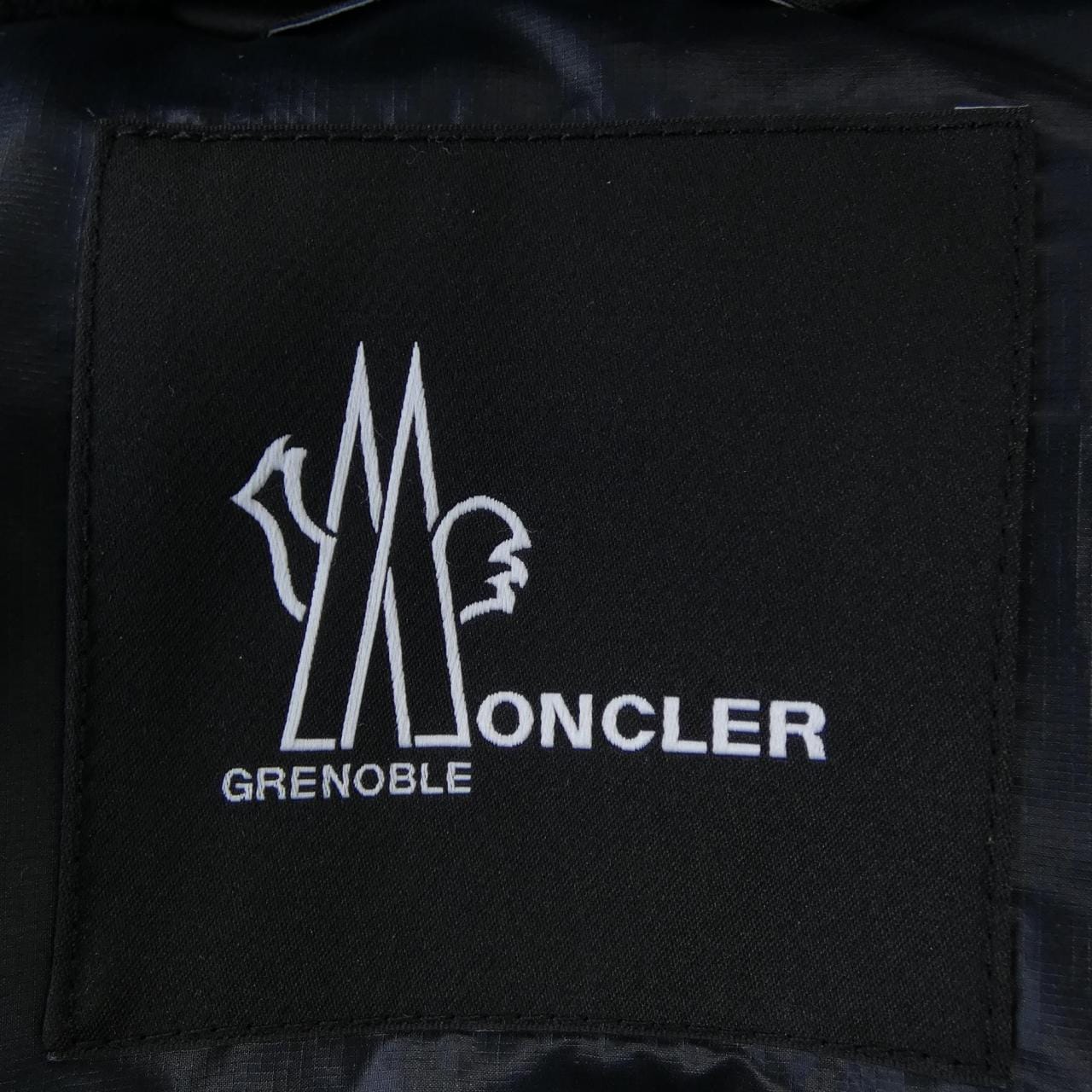 モンクレールグルノーブル MONCLER GRENOBLE MARCASSIN ダウンジャケット