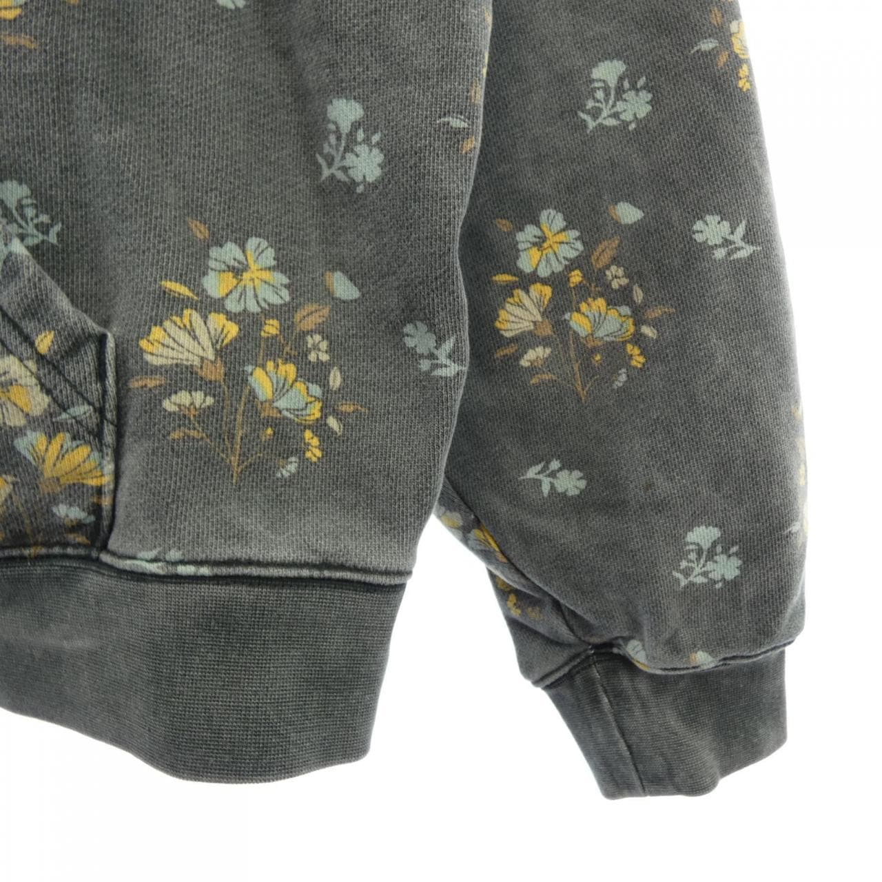 キス KITH パーカー