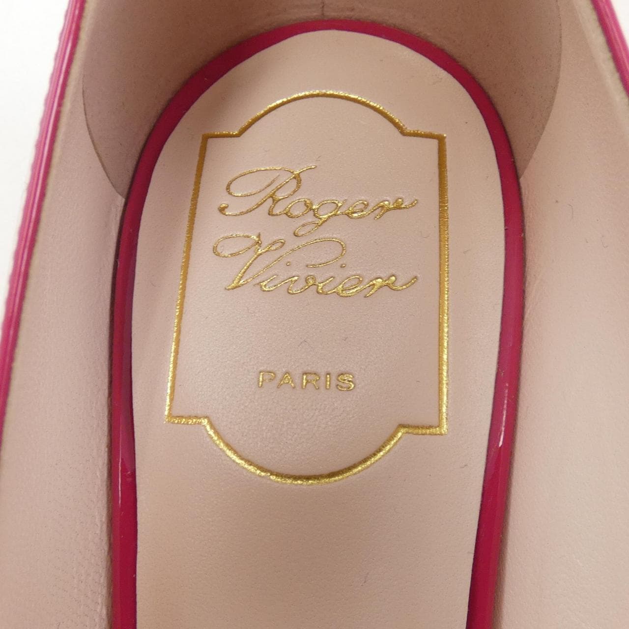 ROGER VIVIER ·維維亞鞋履