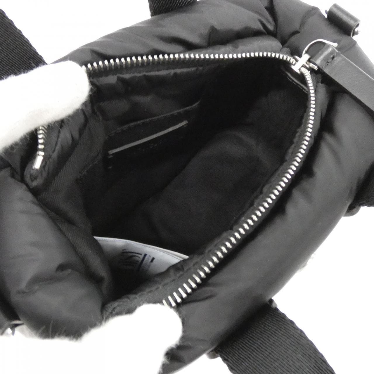 [BRAND NEW] MONCLER MICRO CARADOC 5L00002 M6275 Bag