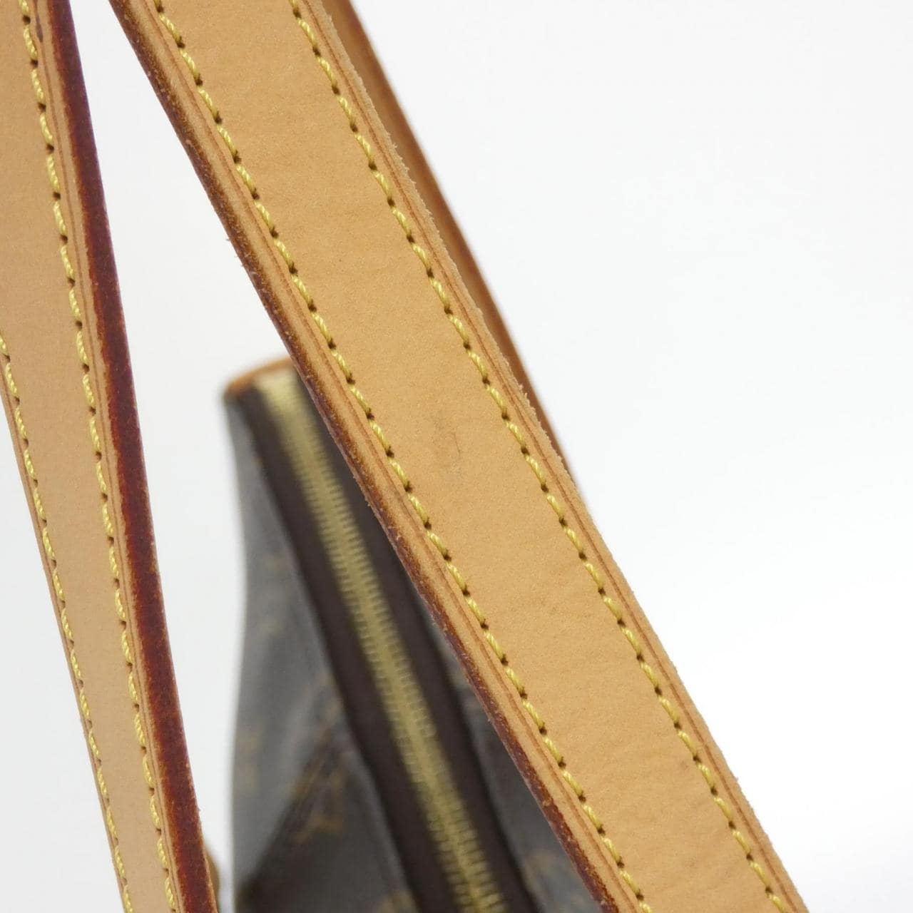 LOUIS VUITTON Monogram Totally MM M56689 包