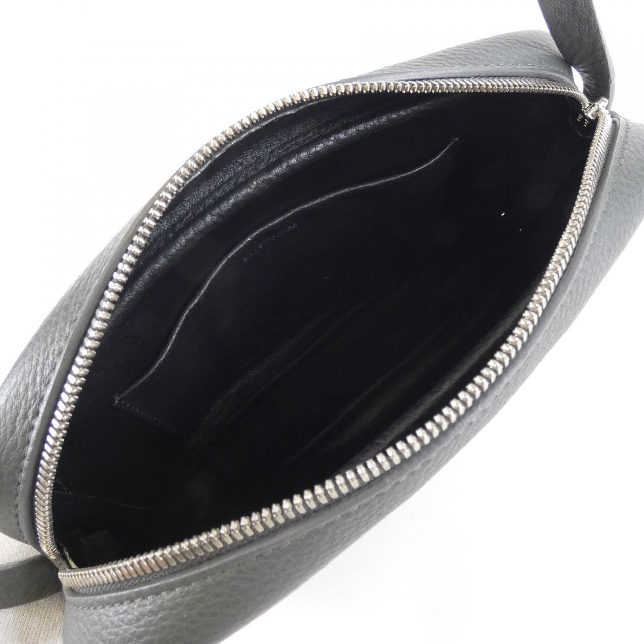 バレンシアガ エブリ カメラ バッグ 489812 D6W2N ショルダーバッグ