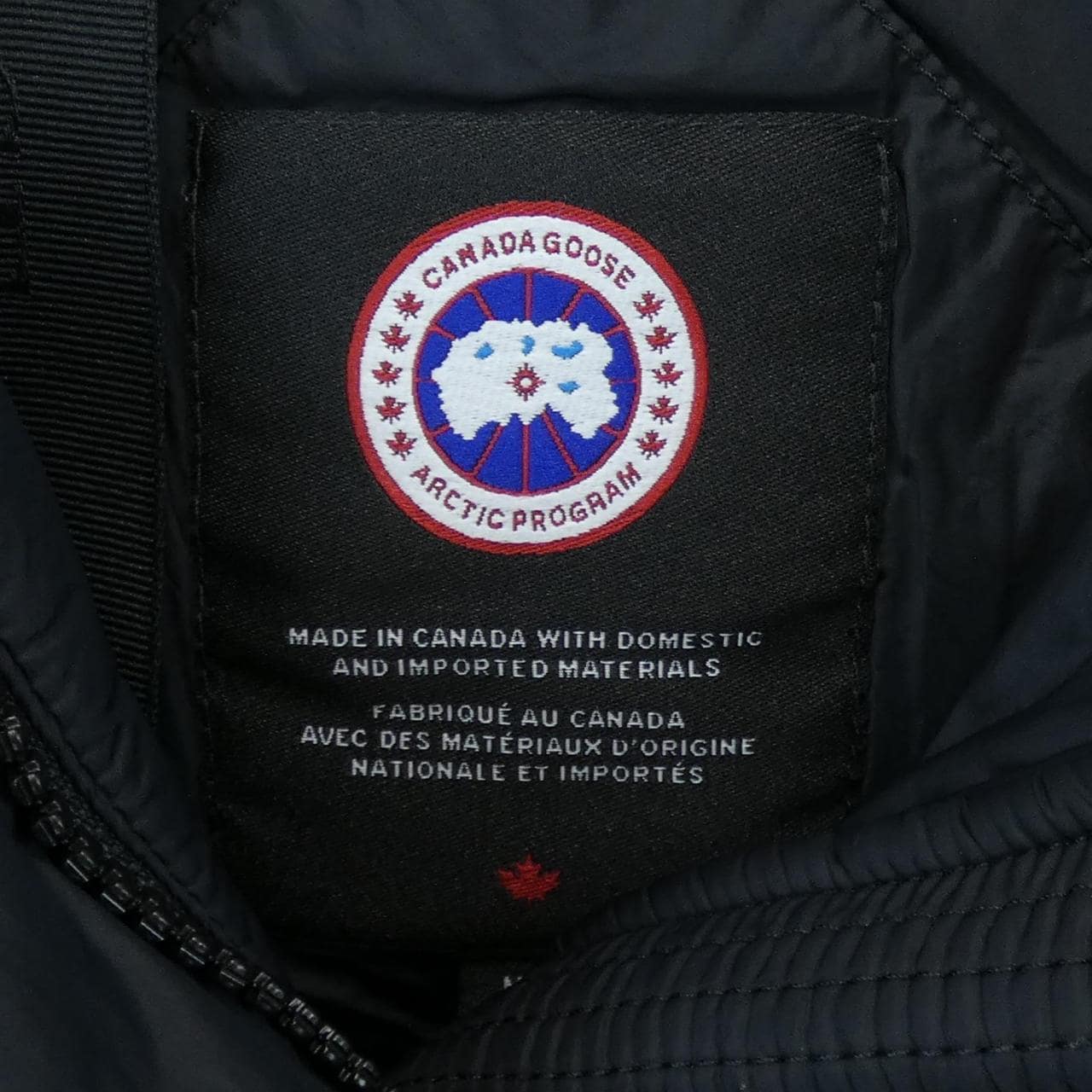 カナダグース CANADA GOOSE MONTGOMERY モントゴメリー 3042WT ダウンジャケット