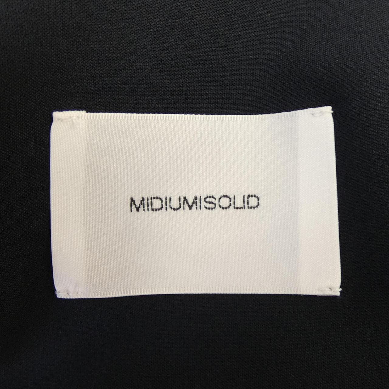 MIDIUMISOLID パンツ