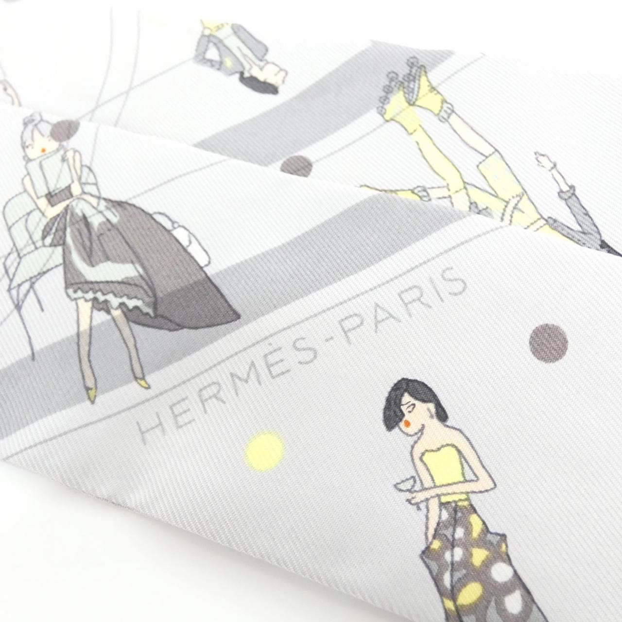 エルメス EX-LIBRIS LES PARISIENNE ツイリー 063416S スカーフ