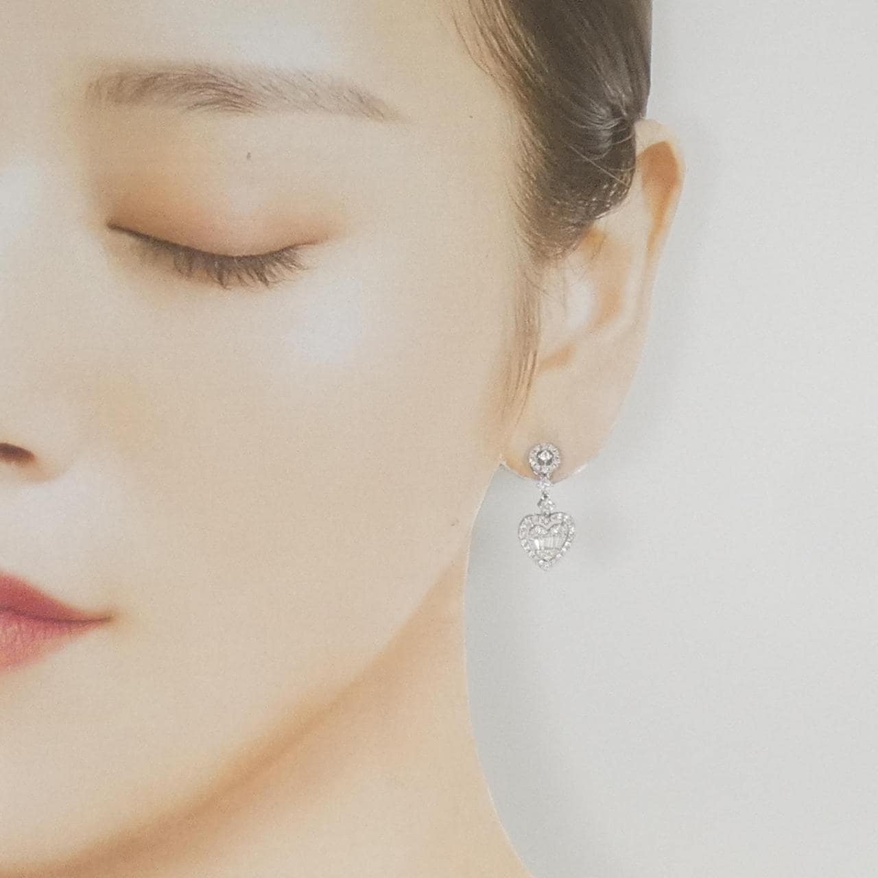 K18WG ハート ダイヤモンド ピアス 1.00CT