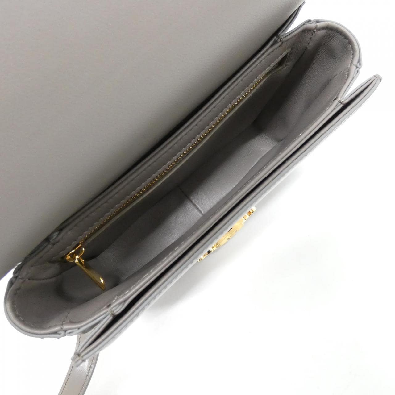 セリーヌ ティーン トリオンフ 188423BF4 ショルダーバッグ