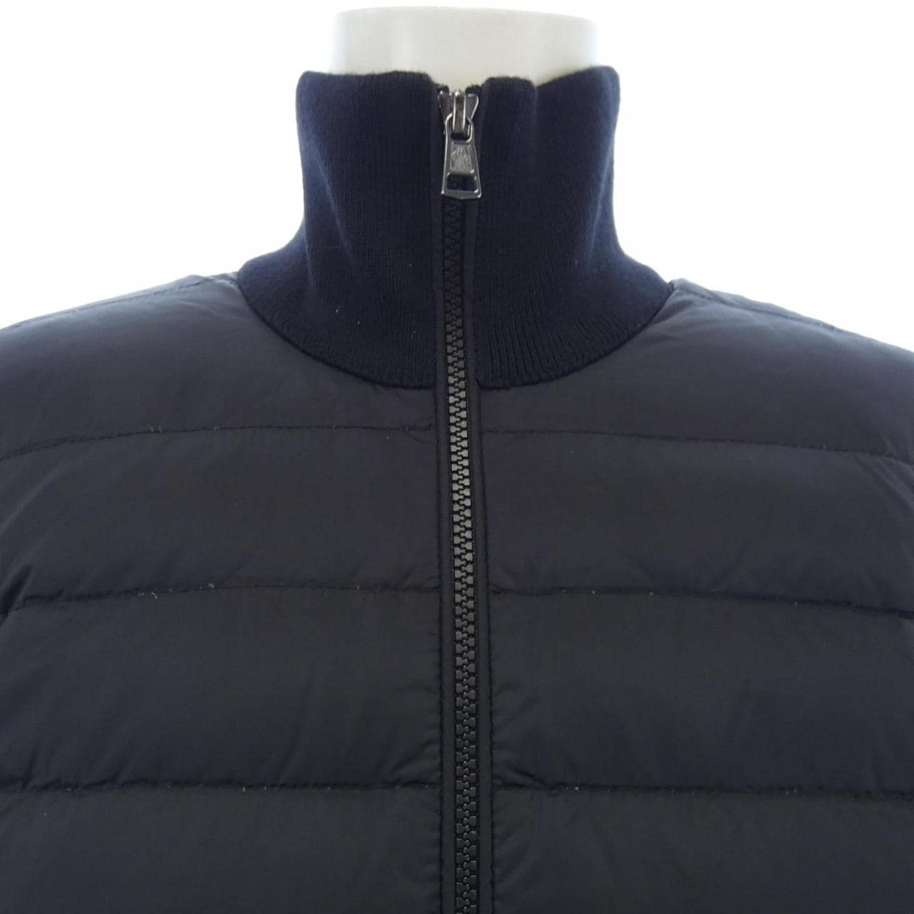 モンクレール MONCLER ダウンジャケット