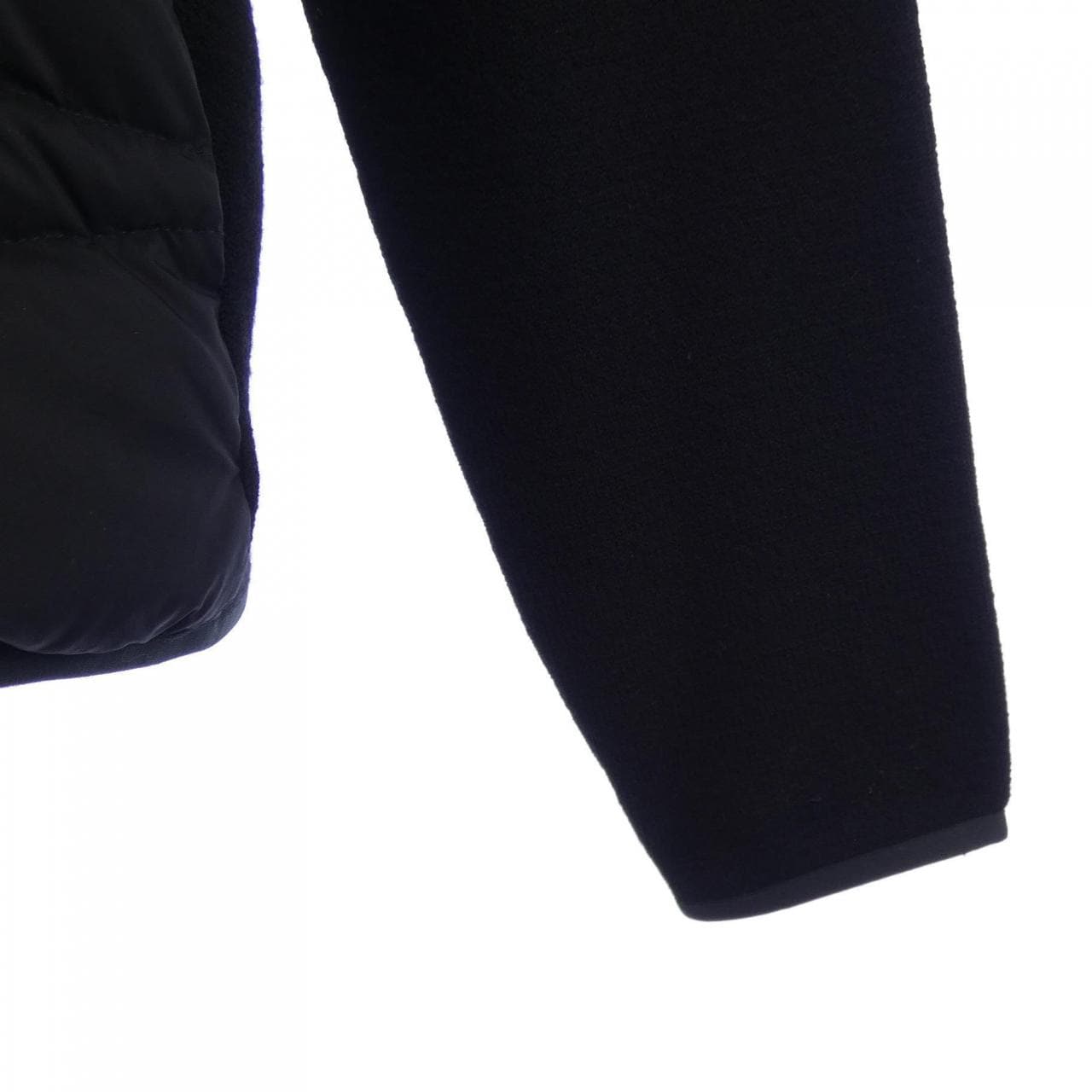 モンクレール MONCLER 20919B00010 ダウンジャケット