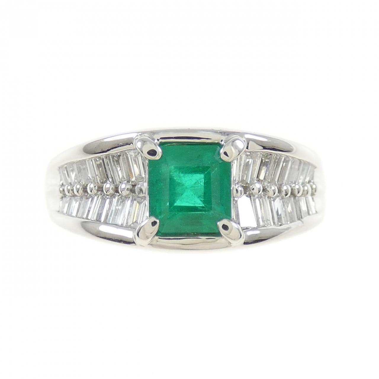 PT900 Emerald Ring 0.72CT