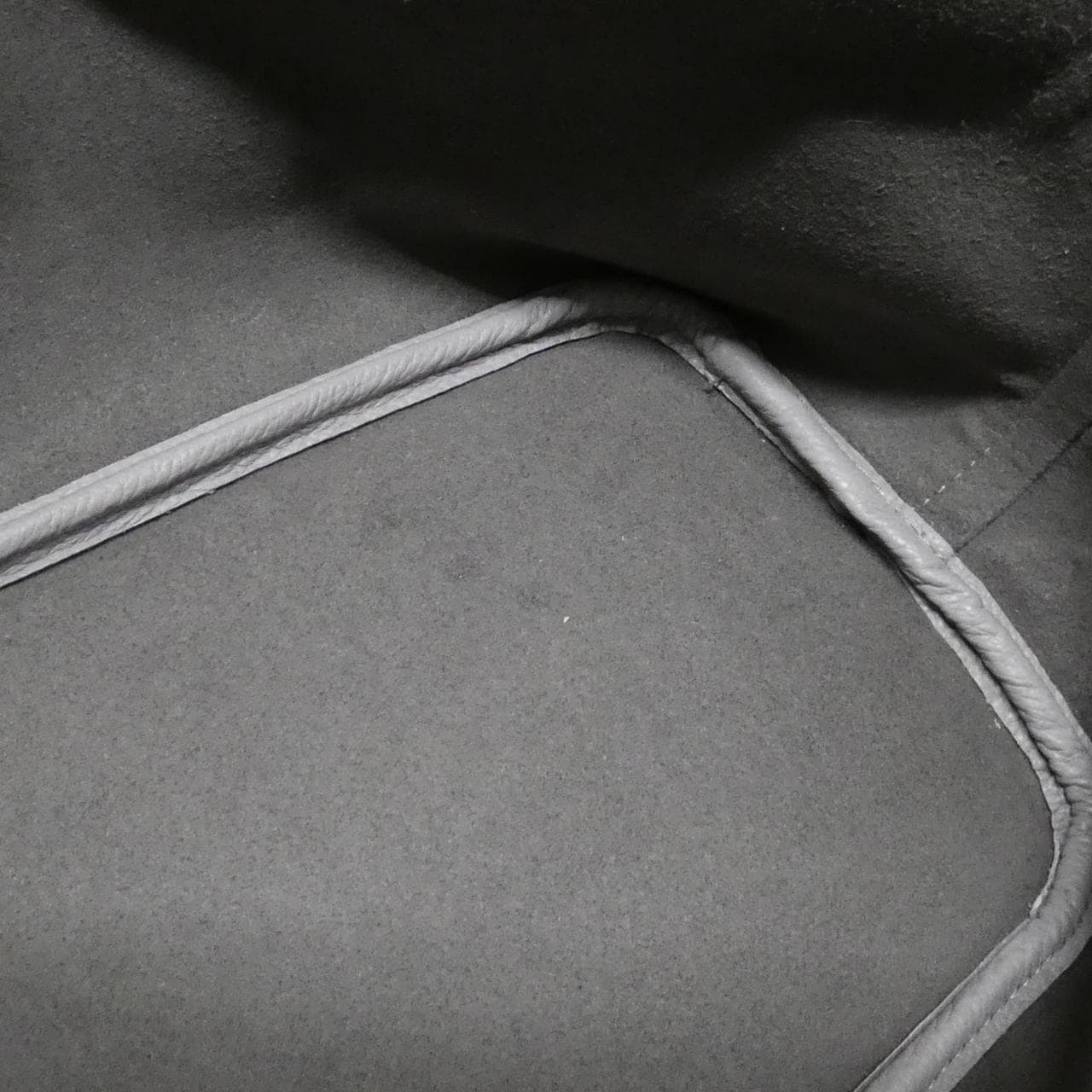 サルヴァトーレフェラガモ CITY TOTE 21 H019 バッグ