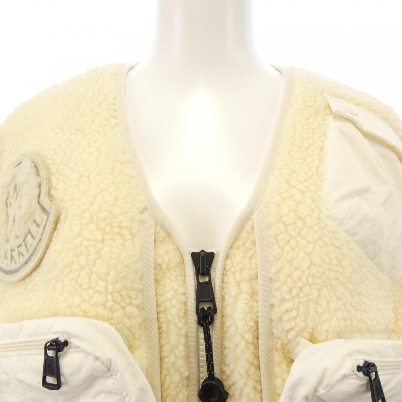 モンクレール ジーニアス MONCLER GENIUS Pharrell Williams　2WAY 209R8G00001 ダウンジャケット