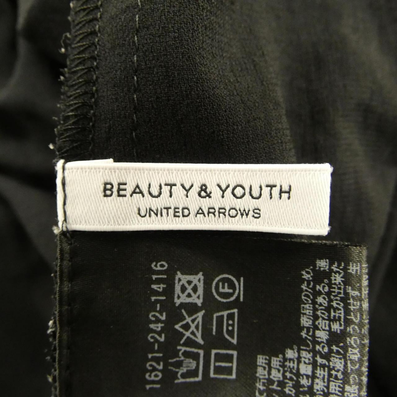 ビューティーアンドユース BEAUTY&YOUTH(U.A) トップス