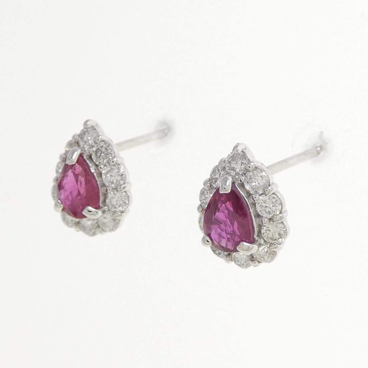 [BRAND NEW] PT Ruby Earrings 0.67CT