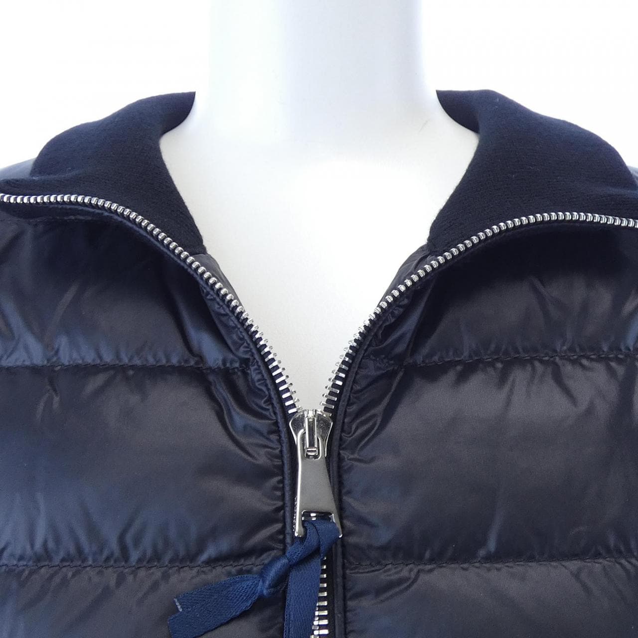 【新品】モンクレール MONCLER K20939B00023 ダウンジャケット