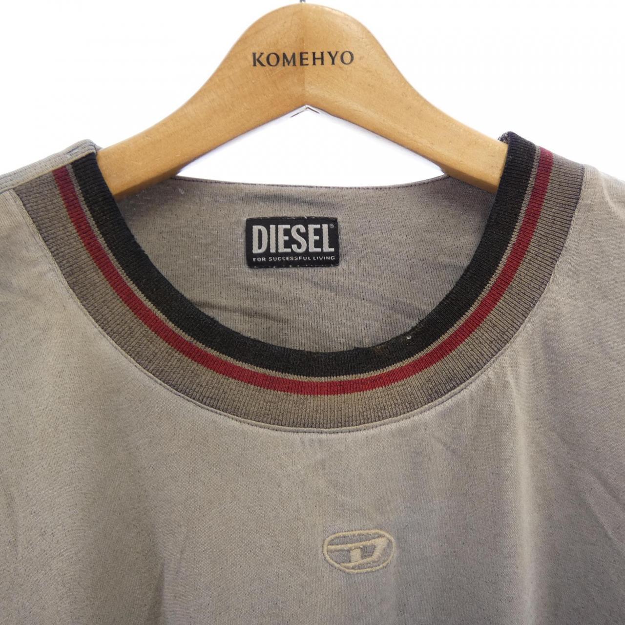 ディーゼル DIESEL Tシャツ