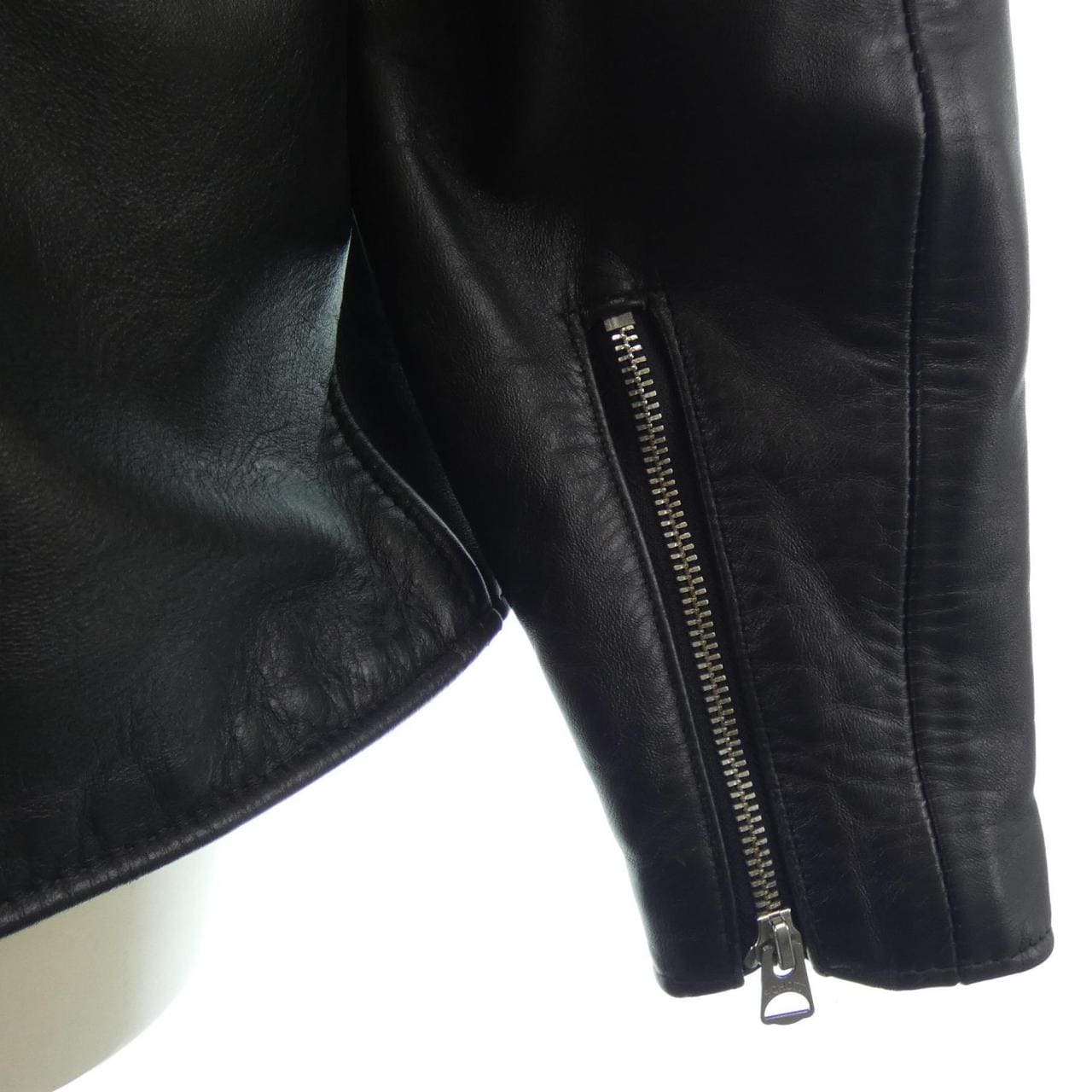 shot SCHOTT leather jacket