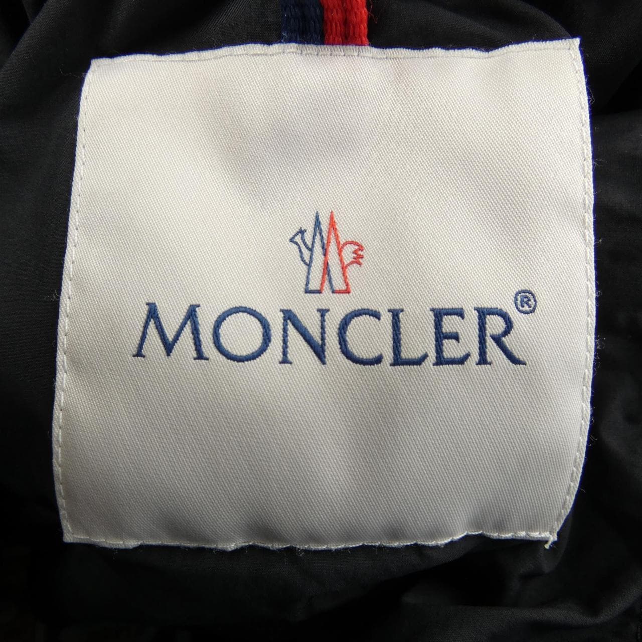 モンクレール MONCLER ダウンジャケット