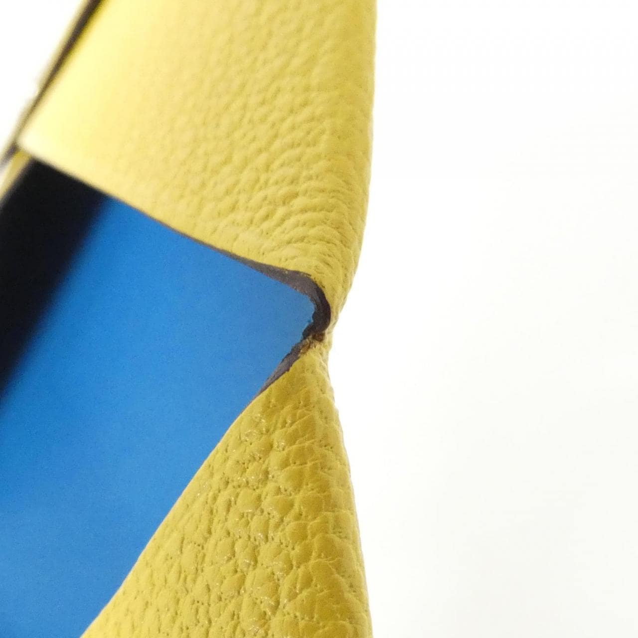 エルメス カルヴィ ヴェルソ 078476CK カードケース