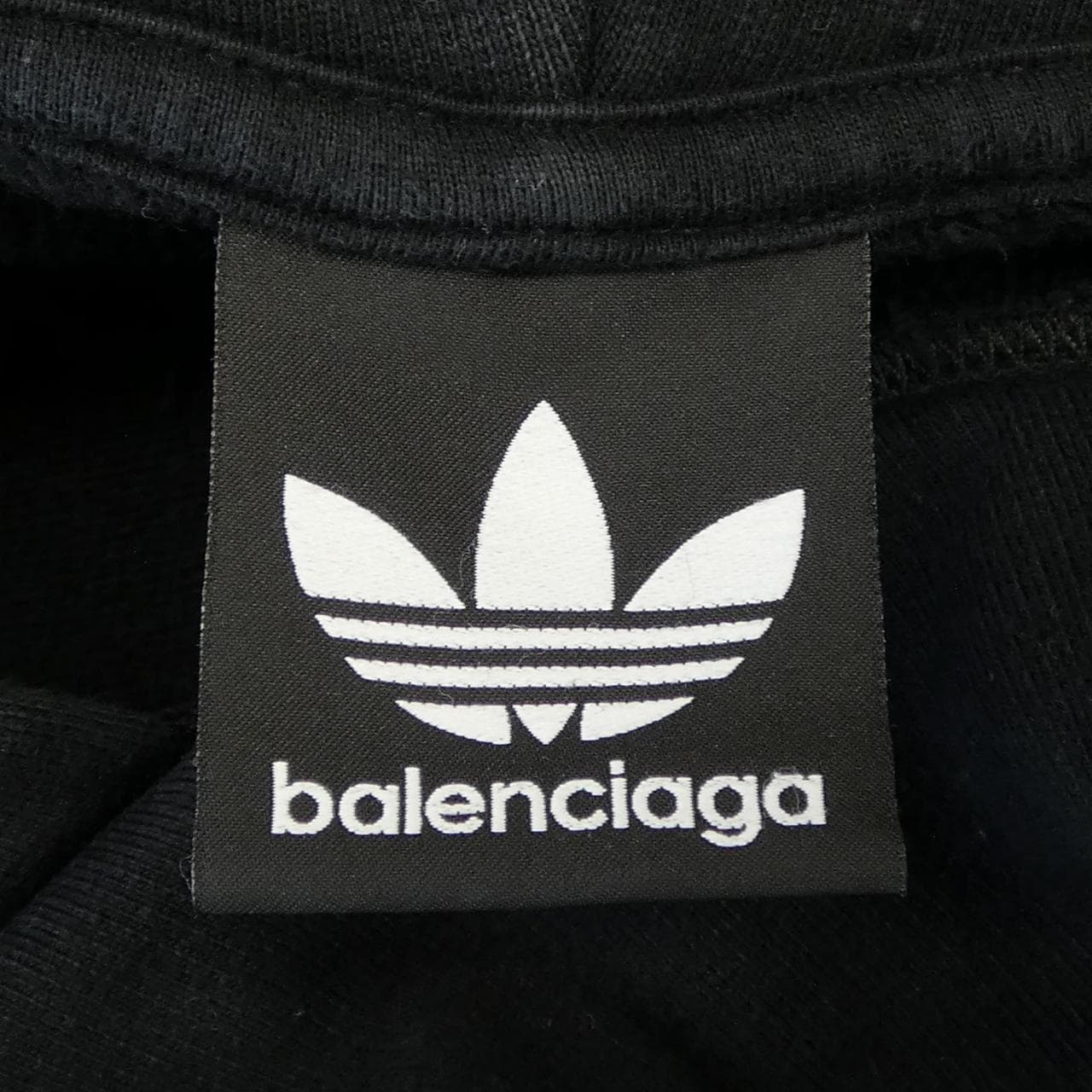 バレンシアガ BALENCIAGA ADIDAS 712396 TNVA9 パーカー