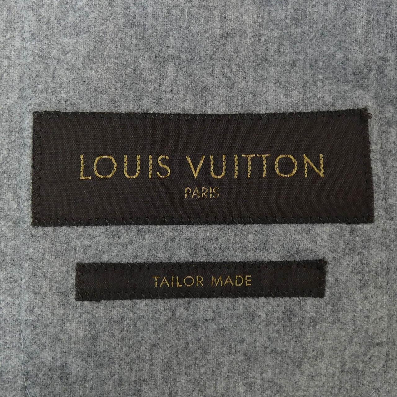 LOUIS LOUIS VUITTON suit