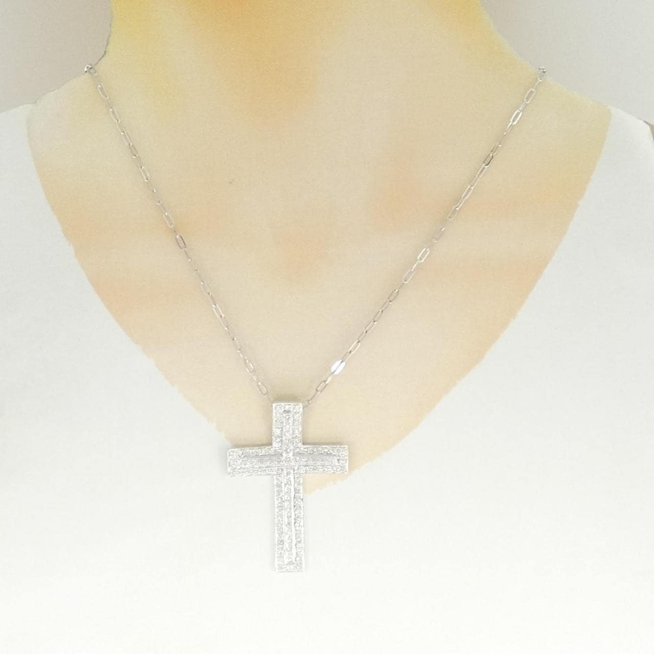 K18WG クロス ダイヤモンド ネックレス 2.60CT