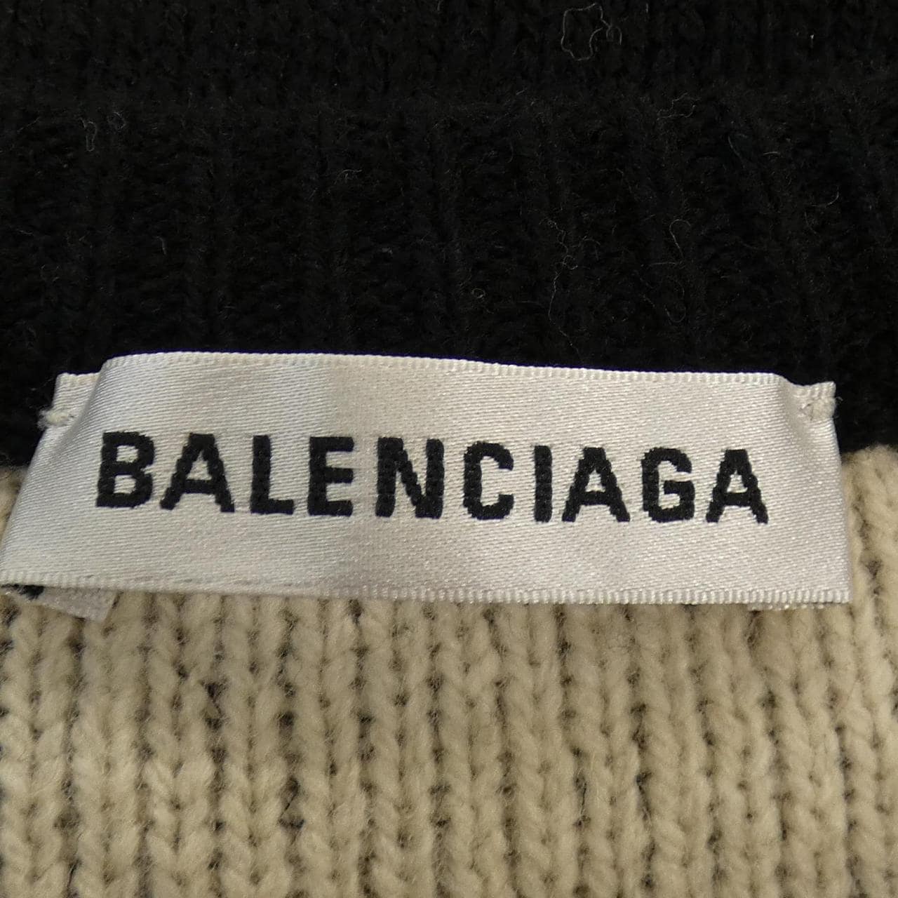 バレンシアガ BALENCIAGA 529060 T1471 ニット