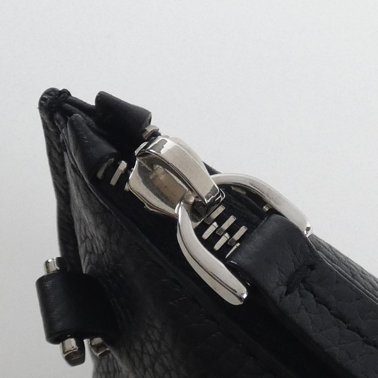 トッズ ショルダーバッグ